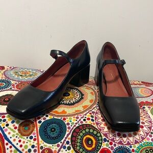 Intentionally _______ (Blank) Christopher Mary Janes  Black Leather US 9